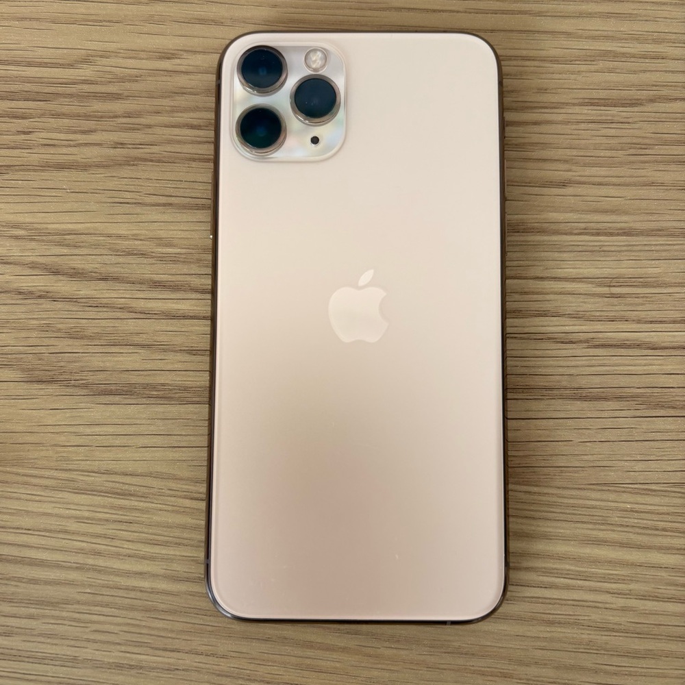 iPhone 11 Pro 256GB - Unlocked - GOLD - Picture 7 of 7